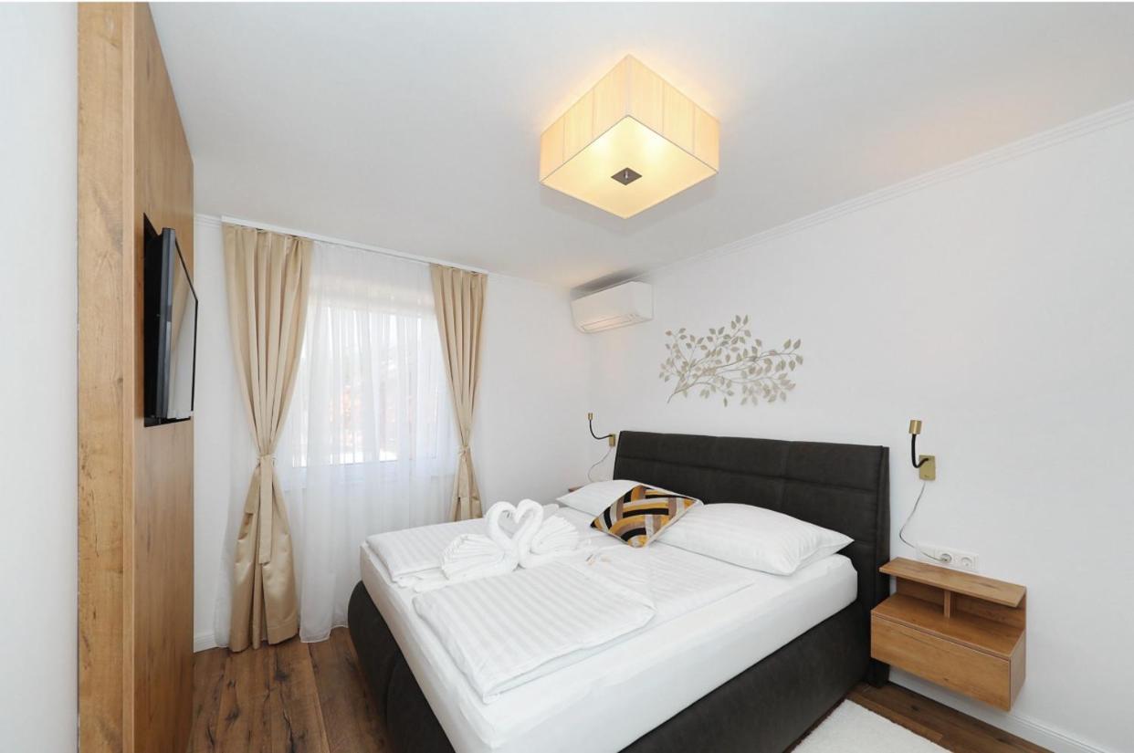 Villa Tin Apartments Tribanj-Kruscica Esterno foto